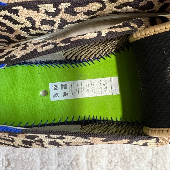 Big cat Rothy’s sneakers 9.5 - Picture 3 of 3